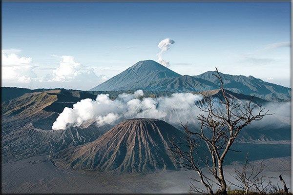 gunung di jawa timur