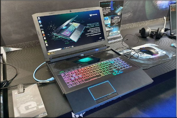 Spesifikasi Predator Helios 700