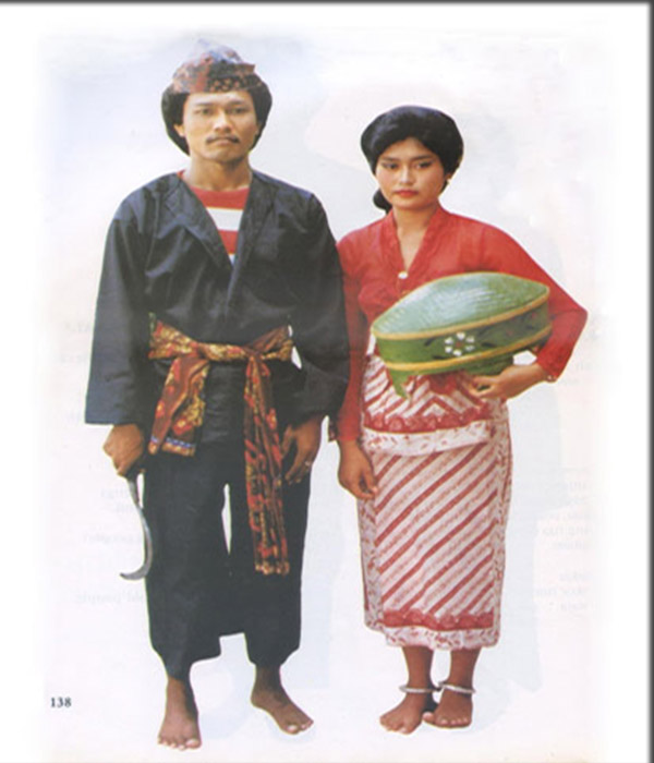 Pakaian tradisional Pesa’an di provinsi Jawa Timur