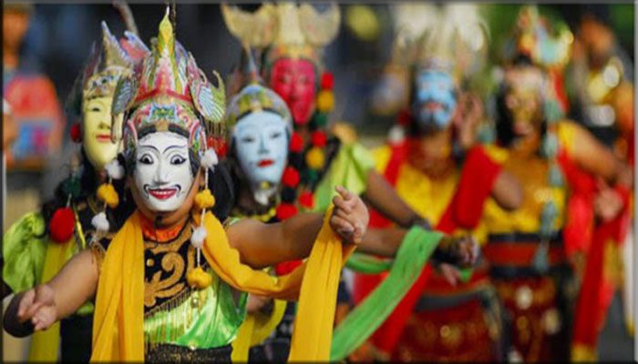 Tarian daerah topeng betawi