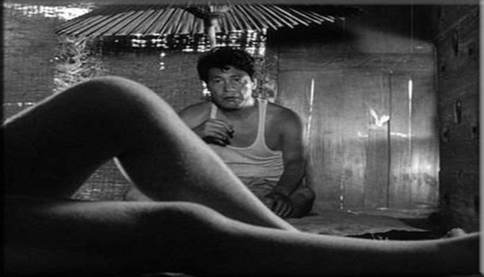Woman In the Dunes Film Semi Jepang