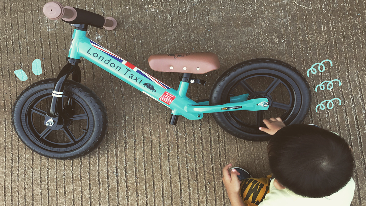 Sepeda Pushbike untuk Anak